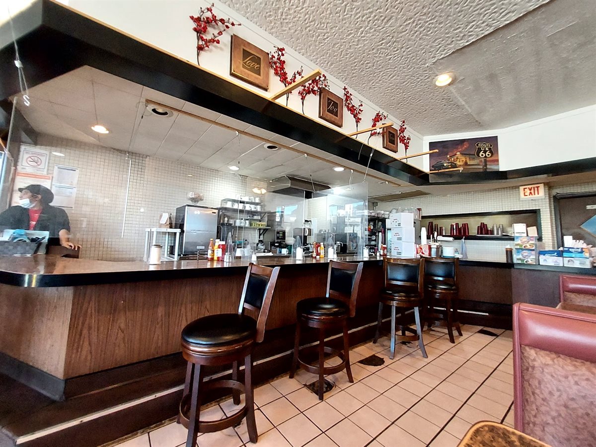 Thomas Restaurant